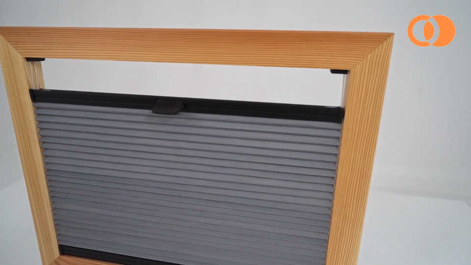 Täydellinen istuvuus of COSIMO Pleated Blinds